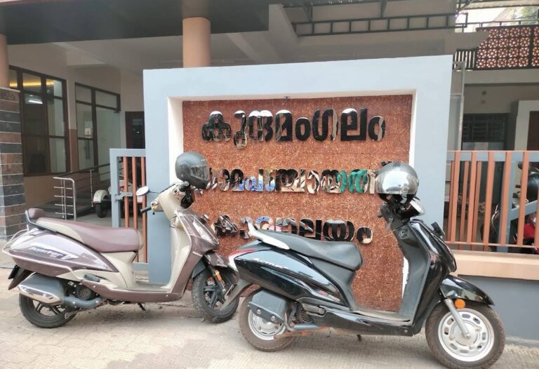 കുന്ദമംഗലം ഗ്രാമപഞ്ചാ യത്തിലേക്ക് മത്സരത്തിനായി 225 പേർ നാമനിർദേശ പത്രിക സമർപ്പിച്ചു